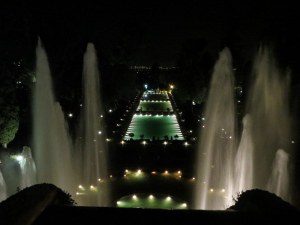 Fountains and pools of Villa d’Este, beautiful during the day, take on added drama at night. 