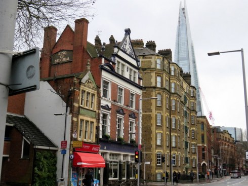 Love the contrasts in London. Here some vintage buildings with the Shard in the background. 