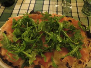 One of our four favorite pizzerias, La Pratolina. Smoked salmon and arugula with perfect mozzarella and no "sauce." Divine crust, wood-fired oven.